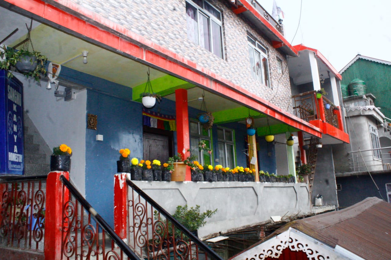 Vacay Nest Lali Guras Homestay