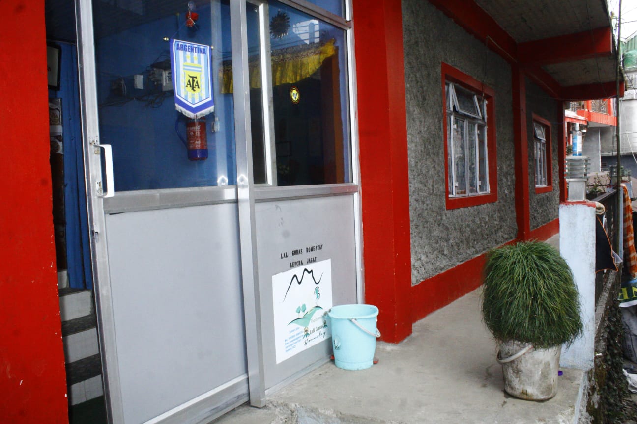 Vacay Nest Lali Guras Homestay