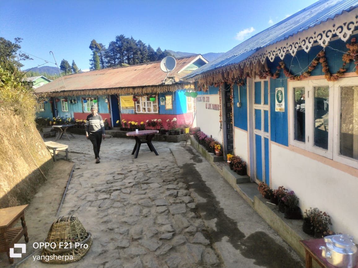Vacay Nest Phakring Homestay