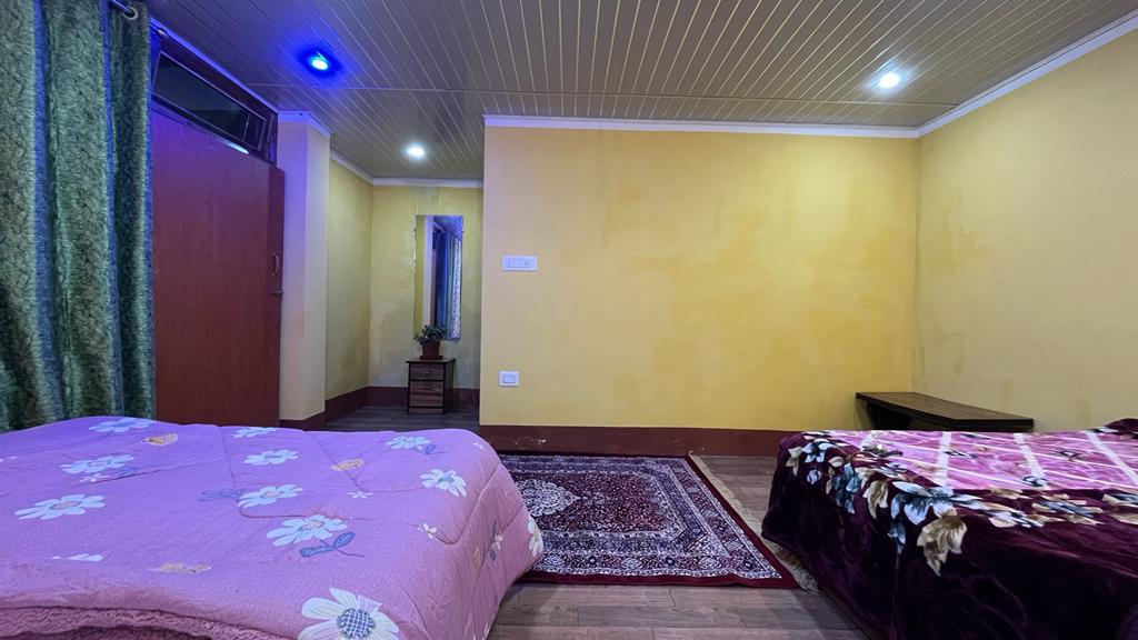 Vacay Nest Pine Valley Homestay