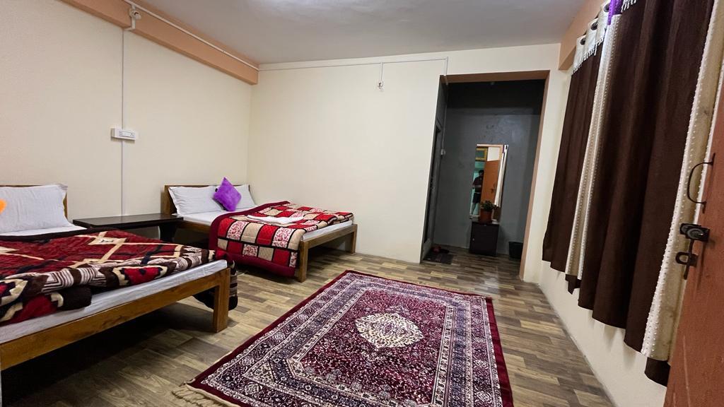 Vacay Nest Pine Valley Homestay