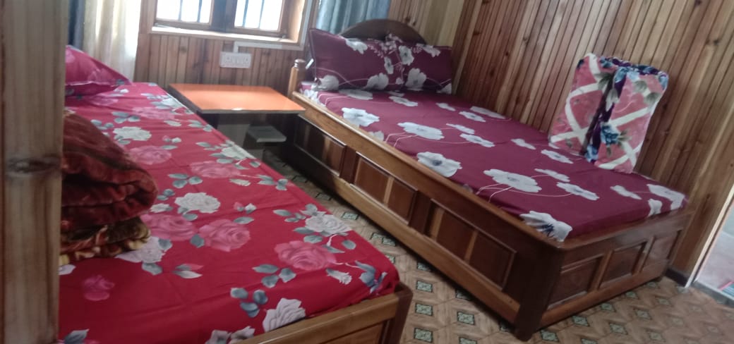 Vacay Nest Singalila Chamling Pine tree Homestay